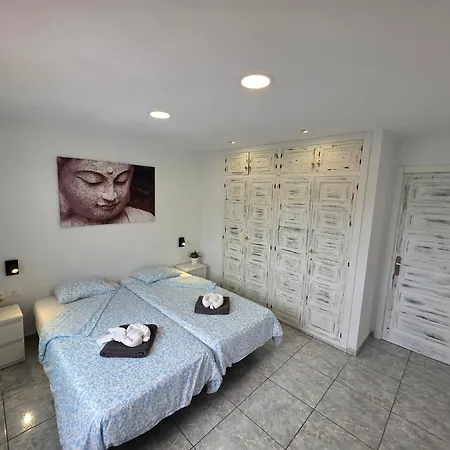 Appartement San Marino With Heated Pool, Only 450 Meters To The Beach, Aircondition, Wifi Arona (Tenerife)