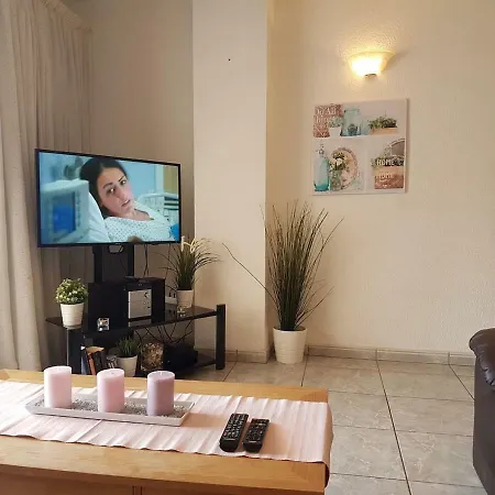 Apartment San Marino With Heated Pool, Only 450 Meters To The Beach, Wifi Arona (Tenerife)