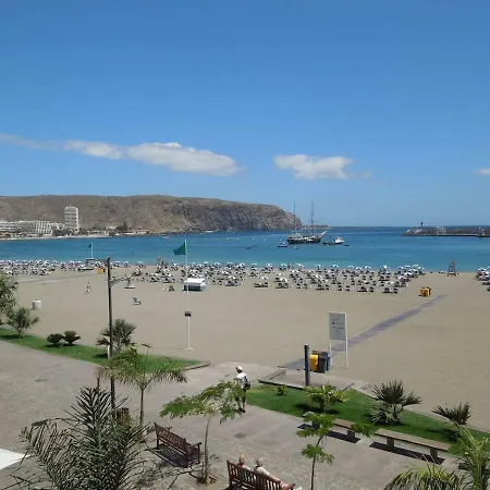 Apartment San Marino With Heated Pool, Only 450 Meters To The Beach, Wifi